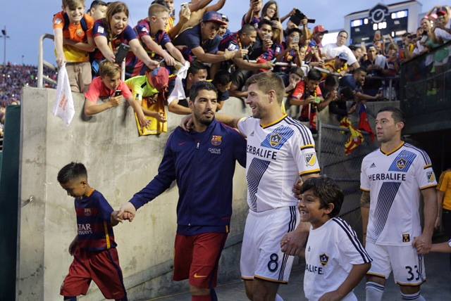 คลิปลิเวอร์พูล Luis Suarez Goal - Barcelona vs LA Galaxy 1-0