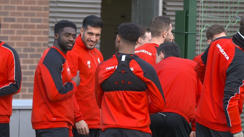 คลิปลิเวอร์พูล Liverpool FC Training at Melwood ahead of Man United