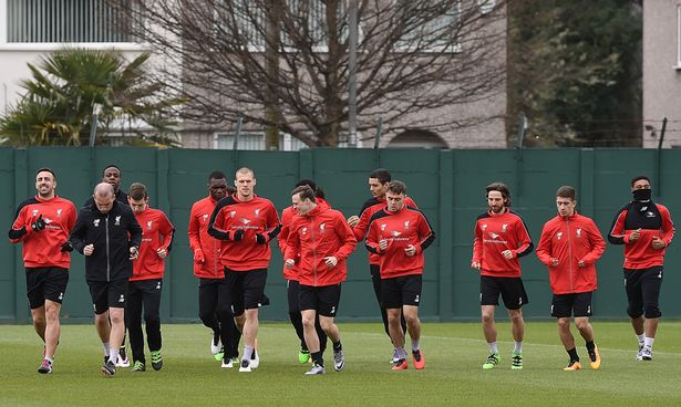 คลิปลิเวอร์พูล Liverpool FC Training at Melwood ahead of Southampton