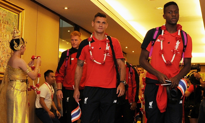 Reds arrive in Bangkok to begin tour