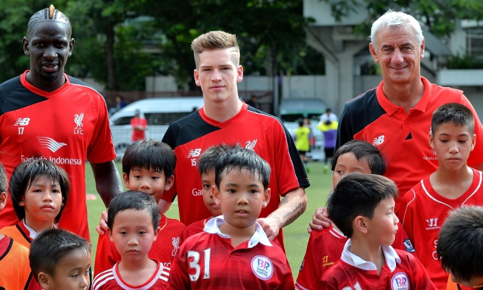 Rush and Sakho visit Bangkok Christian College