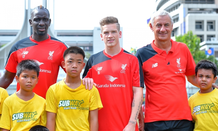 Rush and Sakho visit Bangkok Christian College