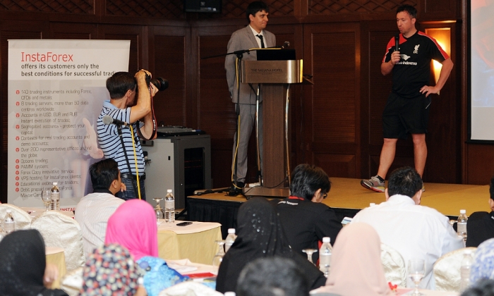 Robbie Fowler hosts InstaForex Q&A Robbie Fowler hosts InstaForex Q&A