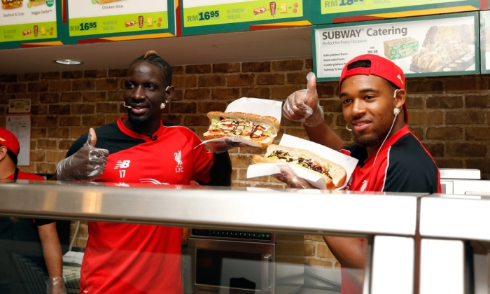 Ibe and Sakho serve fans at Subway