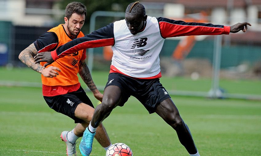 ภาพการฝึกซ้อมของนักเตะลิเวอร์พูล ก่อนเกมกับเวสต์แฮม ยูไนเต็ด ภาพการฝึกซ้อมของนักเตะลิเวอร์พูล ก่อนเกมกับเวสต์แฮม ยูไนเต็ด