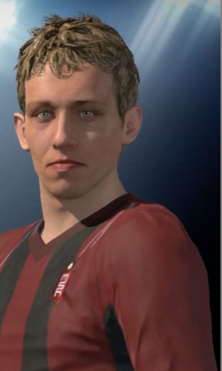 ภาพนักเตะลิเวอร์พูลในเกม PES 2016