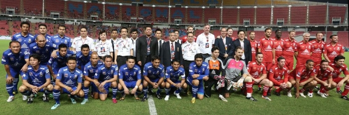 กระชับมิตร ลิเวอร์พูล มาสเตอร์ 4-3 ไทยดรีมทีม กระชับมิตร ลิเวอร์พูล มาสเตอร์ 4-3 ไทยดรีมทีม