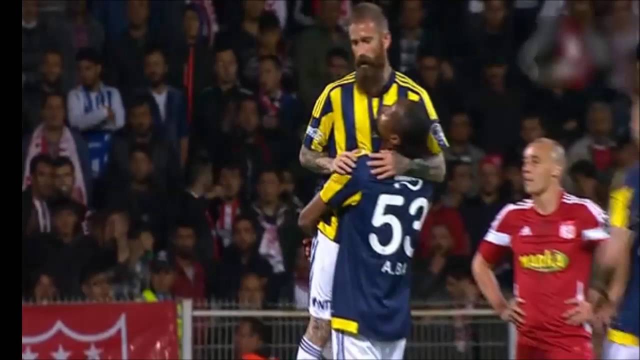 ข่าวลิเวอร์พูล - โคตรแจ่ม!! ชมไฮไลท์ลูกยิงจรวด35 หลา ราอูล ไมเรเลส เจ๊า ซิวาสสปอร์ 2-2